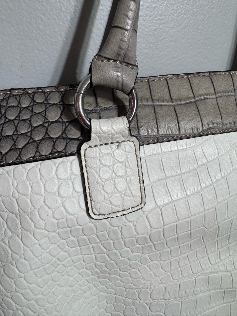 Vintage Guess Jacey Classic Croc-Texture Y2K Shoulder Bag 2000s - Picture 9 of 13
